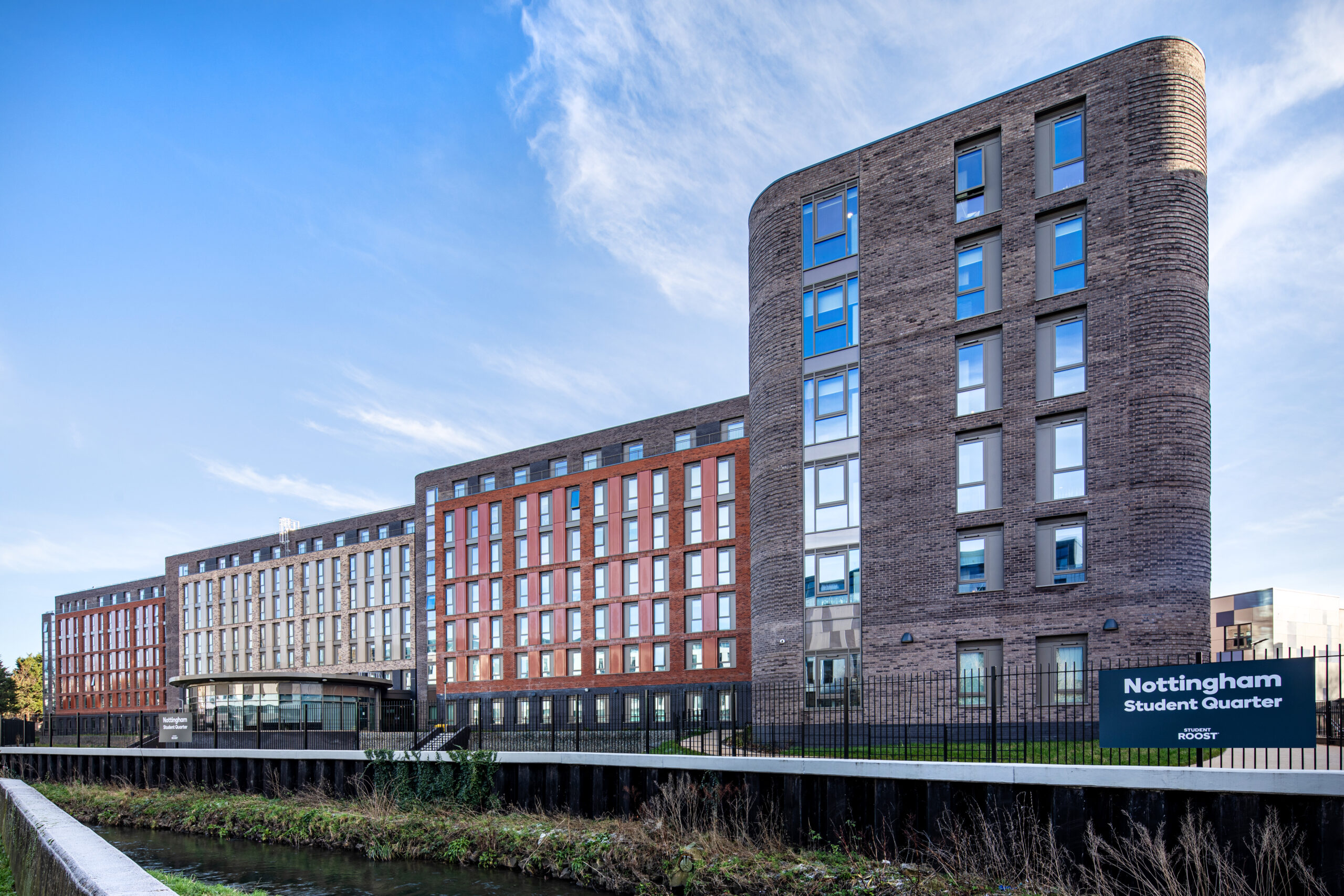 SAS SF52  Deakins Place